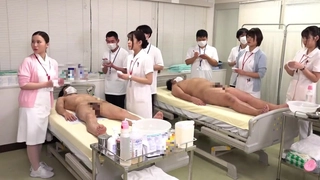 赛琳娜的黄金完整翻译版中文-直播 火辣身材的娜扎【沙滩上的贝壳酱】!