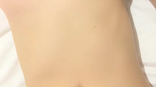 娇妻 雪白 呻吟-美女学生妹子是男友的乖母狗，戴着狗炼项圈乖乖让男友无套抽插~